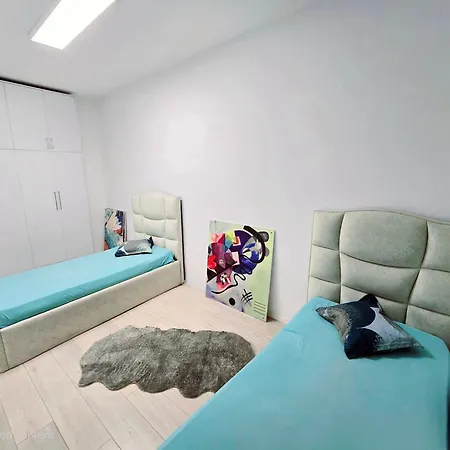 Dragon Nest Center טיראנה