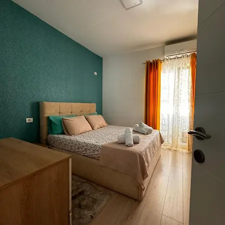 Dragon Nest Center Apartment